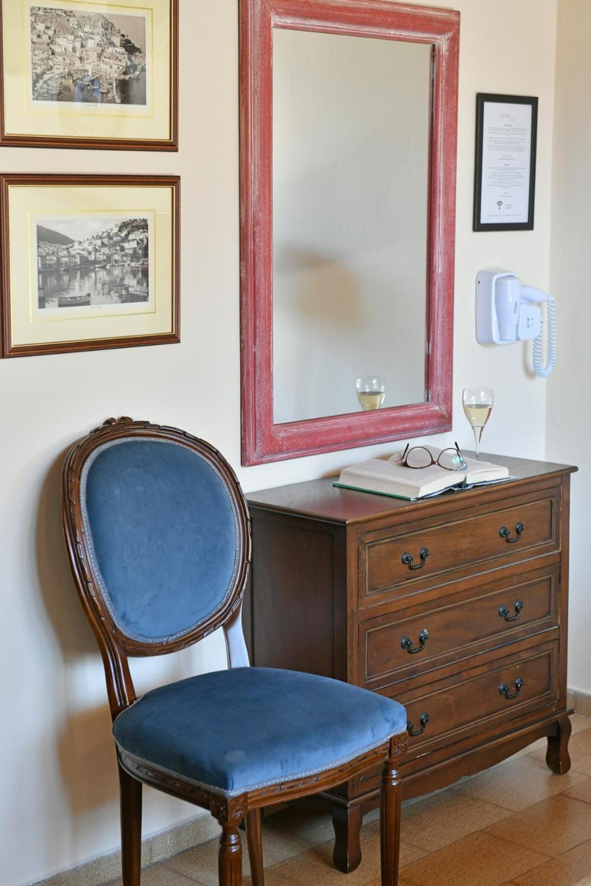 הידרה Athina Guesthouse מראה חיצוני תמונה