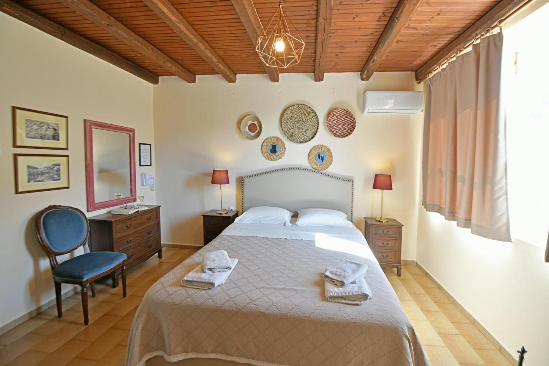 הידרה Athina Guesthouse מראה חיצוני תמונה