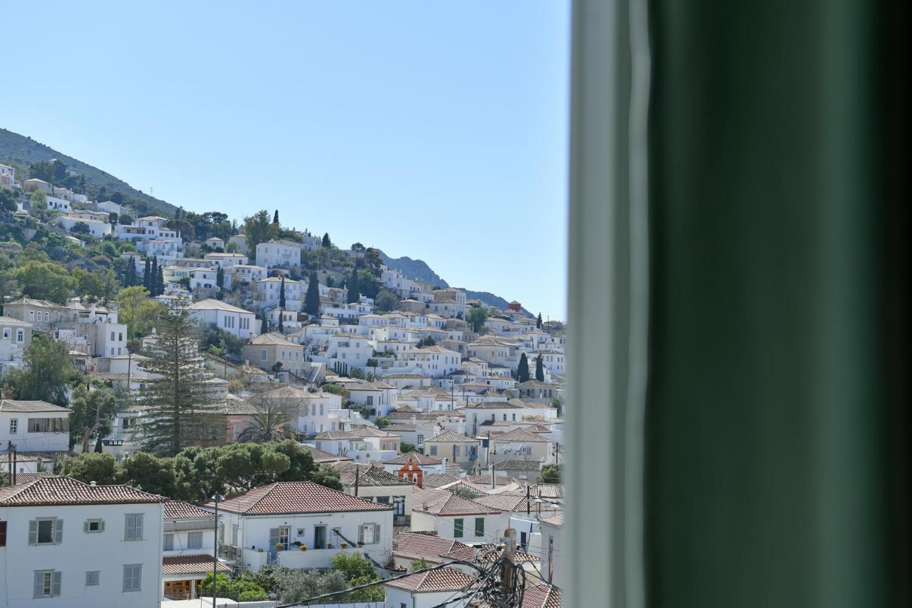 הידרה Athina Guesthouse מראה חיצוני תמונה