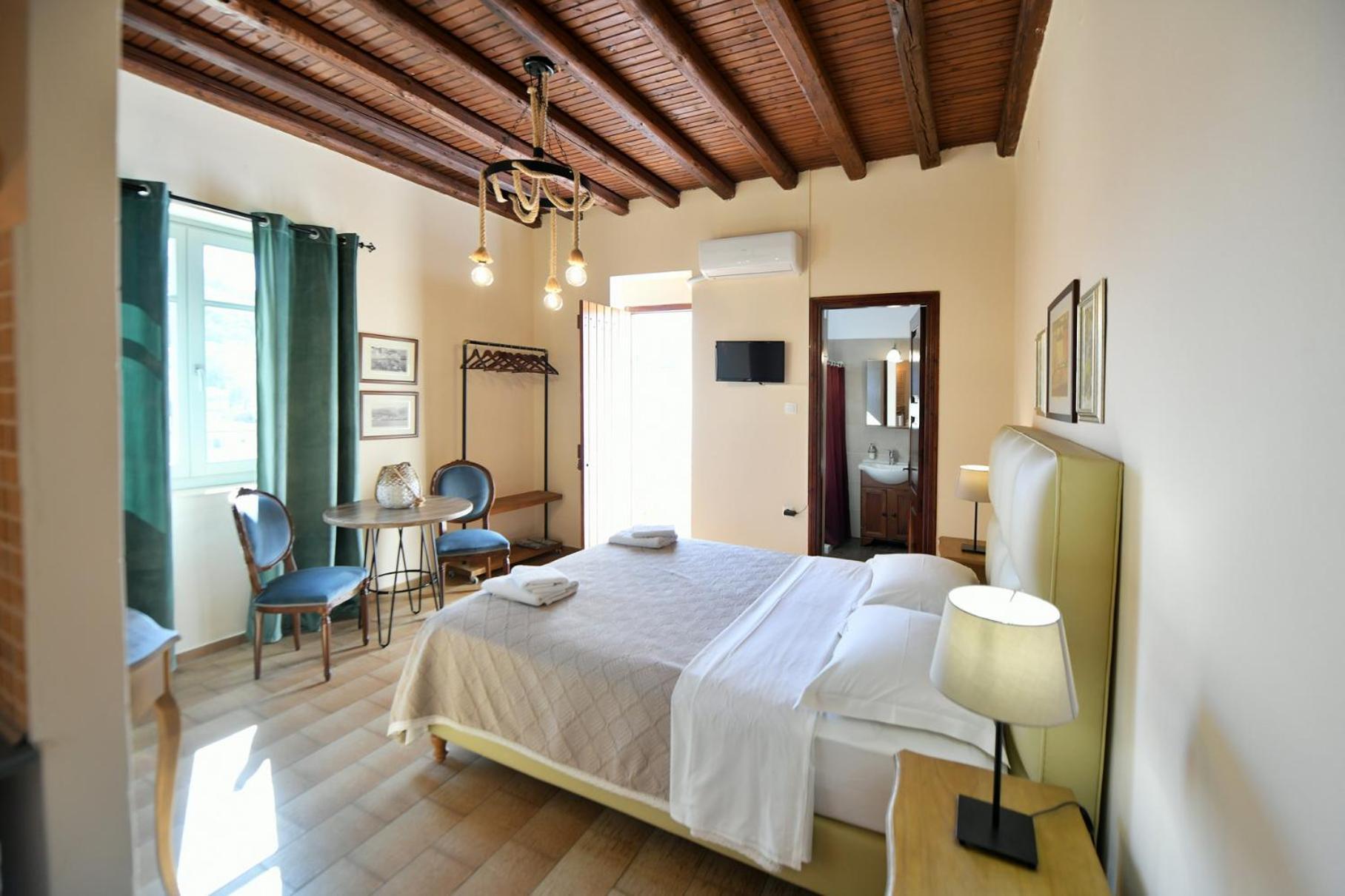 הידרה Athina Guesthouse מראה חיצוני תמונה
