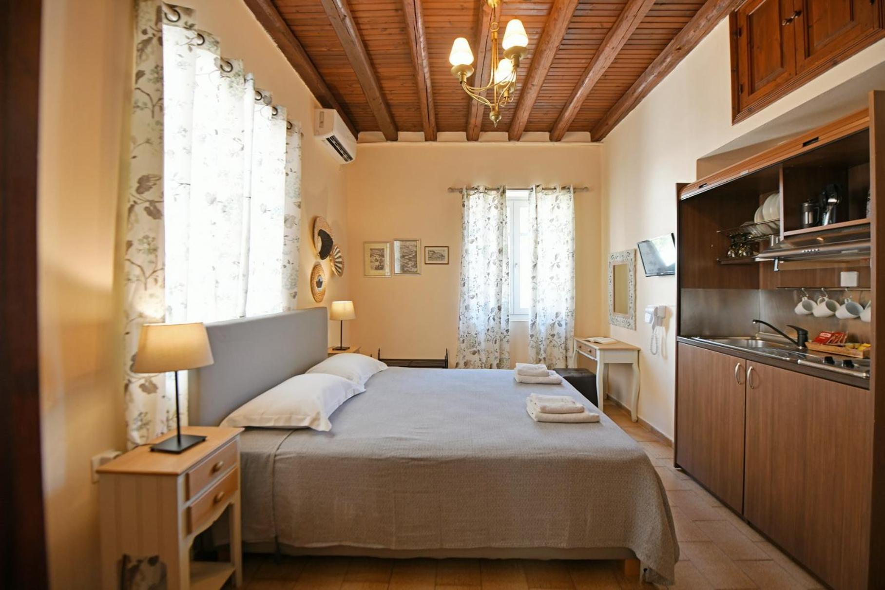 הידרה Athina Guesthouse מראה חיצוני תמונה